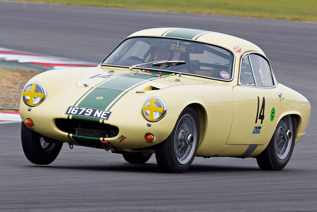 IMAGE: http://www.kentt.f2s.com/POTN/CP1R3151.jpg