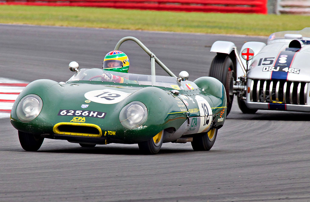 IMAGE: http://www.kentt.f2s.com/POTN/CP1R3208.jpg